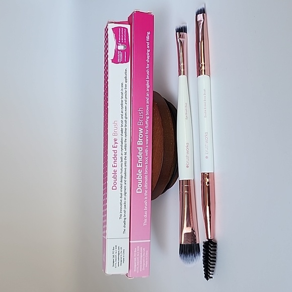 Brush Works Set - Double Ended Eye Brush & Double Ended Brow Brush - Picture 6 of 9
